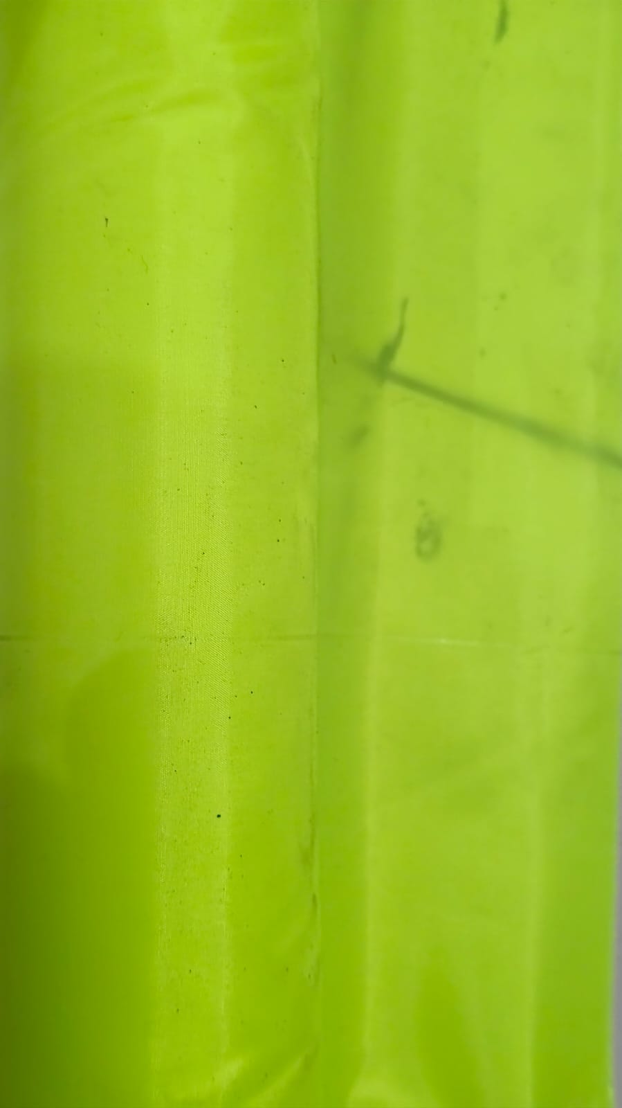 Gambar 1. Water Repellent Warna Kuning Neon Part 1