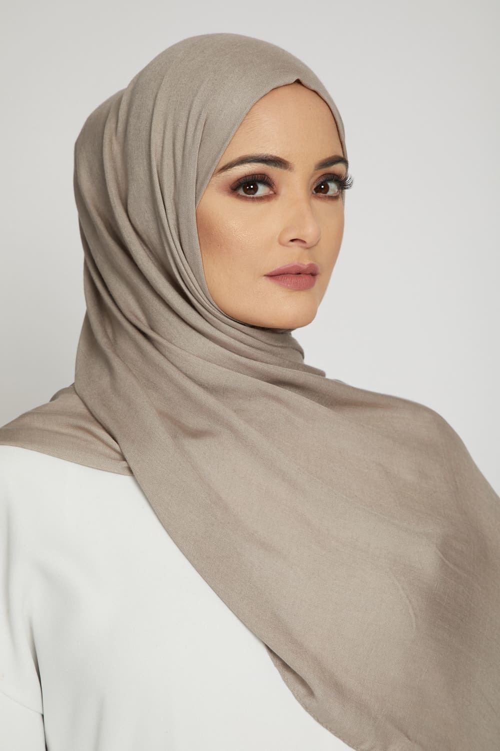 Tips Memilih Hijab Rayon Twill