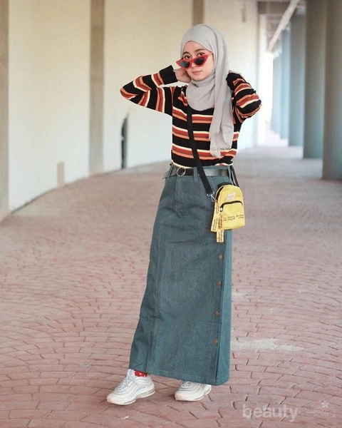 Style Keren Dengan Rok Jeans Buat Tampilanmu Modis  