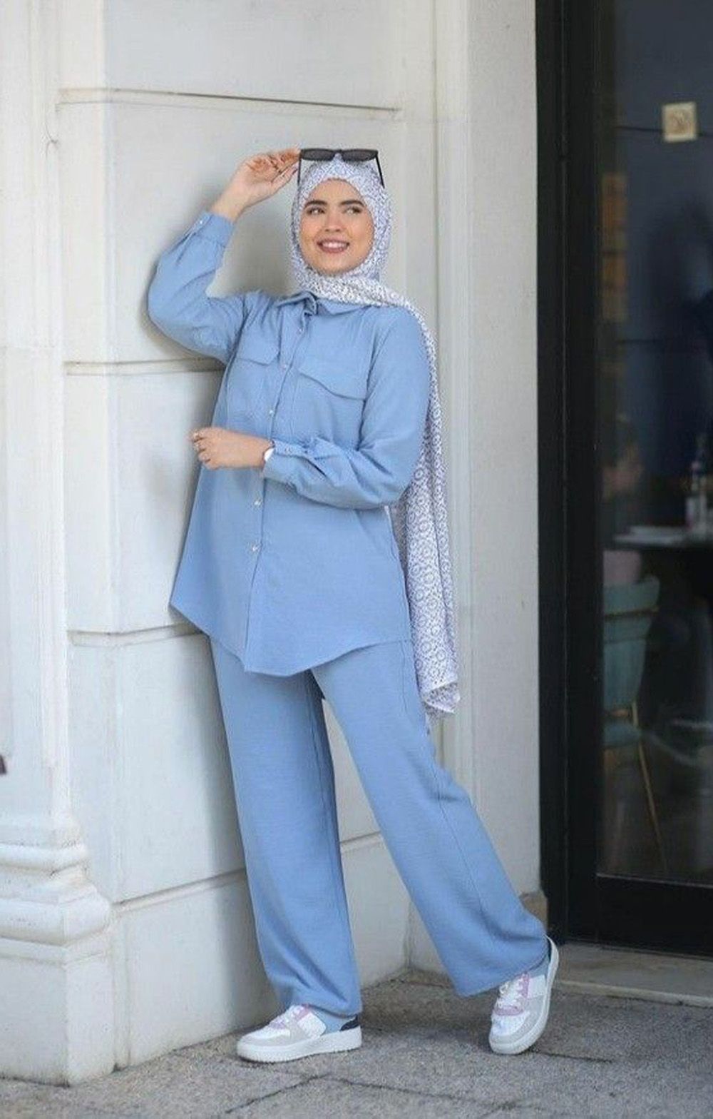 outfit biru langit